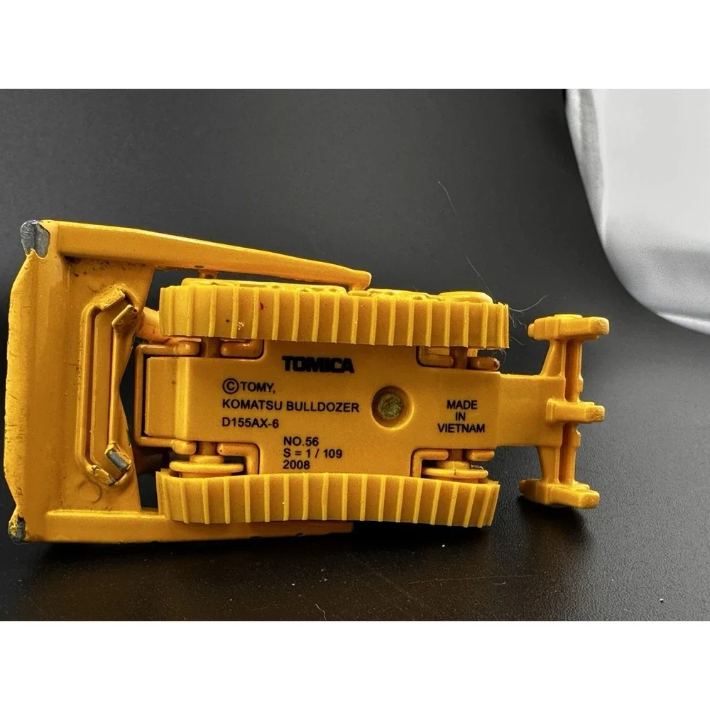 Tomica KOMATSU BULLDOZER D155AX-6 Tomy #56 1/109 Scale 2008 Metal Construction